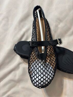 Vimitty Black Mesh Mary Jane Ballet Flats - Women
Size 9 (40)